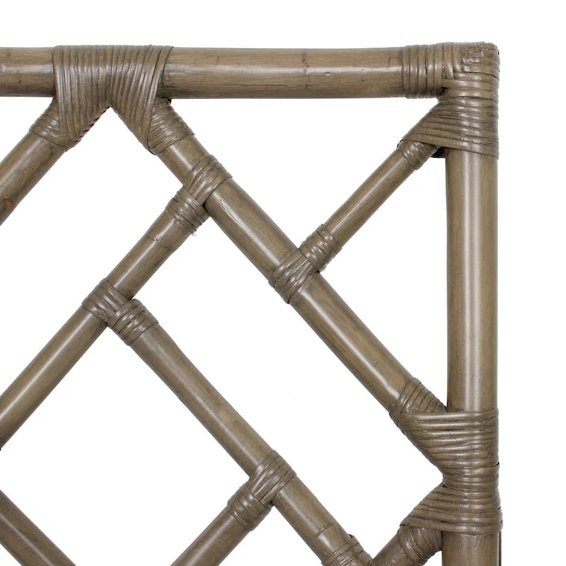 Sillas de comedor tapizadas Chippendale hechas a mano en ratán natural por