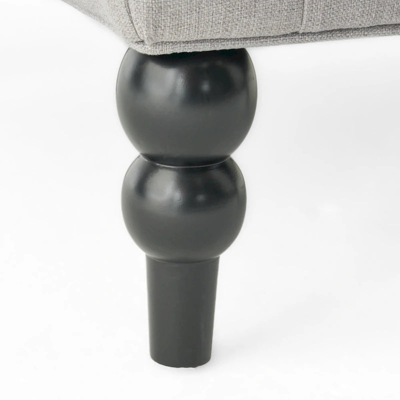 Sillón orejero tapizado de respaldo alto - 27.25 L x 33.75 An. x 38.50 Al.