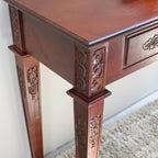 Mesa Consola Tallada Windsor