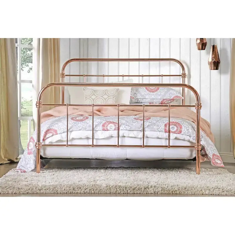 Cama con panel de lamas de metal