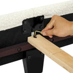 Cama Plataforma Tapizada con Cabecero Alto de Pana Blanca